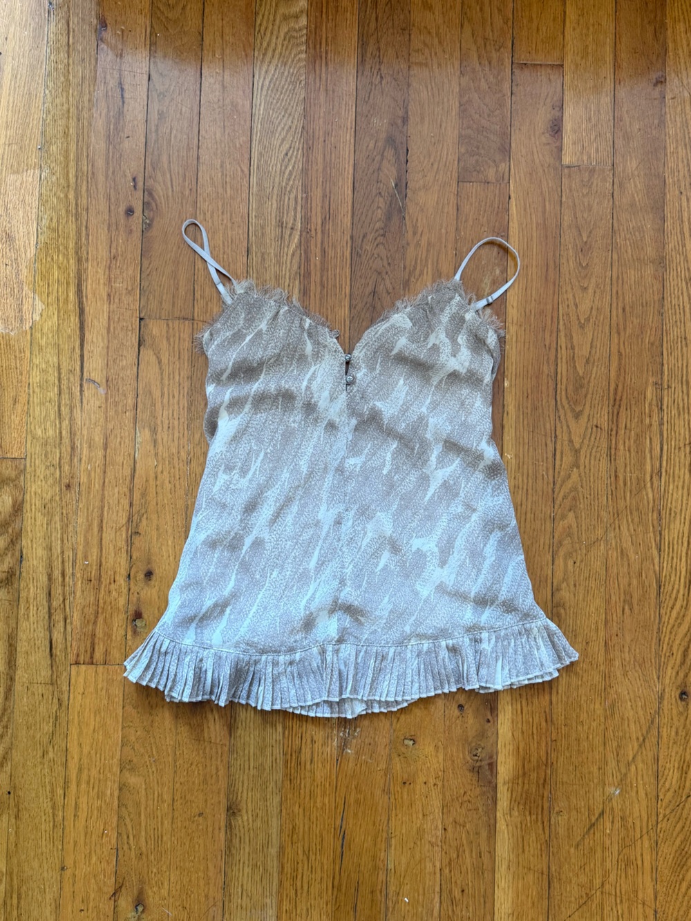 [princess] Vera Wang beige and cream animal-print flowy cami